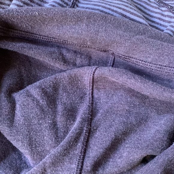 LULULEMON “In a Cinch” Purple Stripe REVERSIBLE Funnel Neck Pullover Long Sleeve - Picture 15 of 15